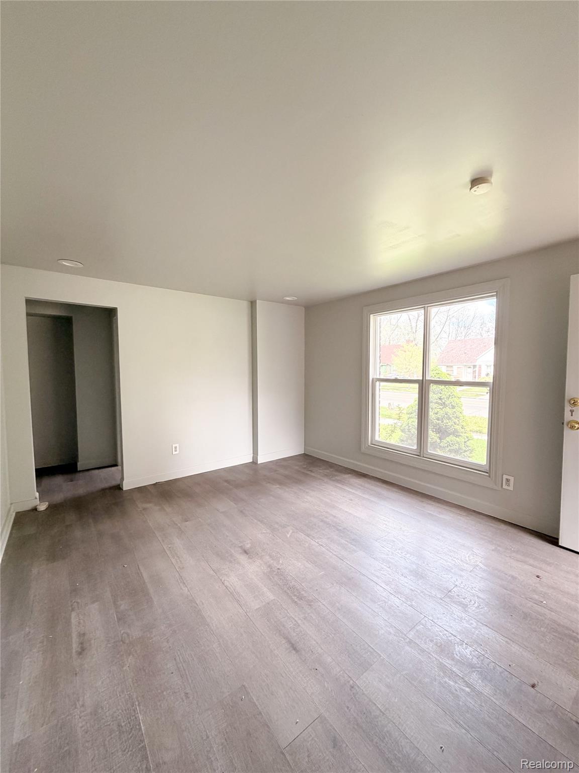 15815 Evergreen Road Detroit, MI 48223 - Photo 6 of 12 IMG_6419.jpg