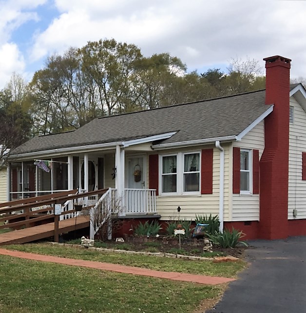 715 Neighborhood Road Wellford, SC 29385 - Photo 1 of 1 Gallery Image 1