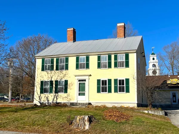 $3,200 | 26 Western Avenue, Henniker, NH 03242