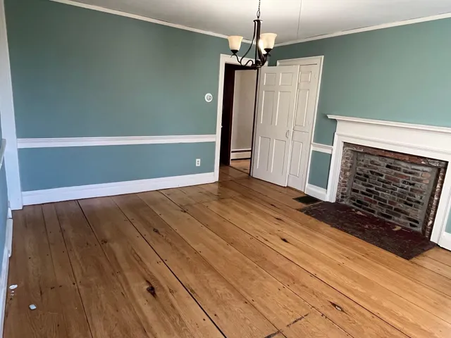 $3,200 | 26 Western Avenue, Henniker, NH 03242