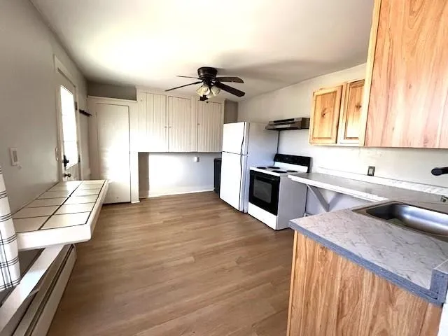 $3,200 | 26 Western Avenue, Henniker, NH 03242