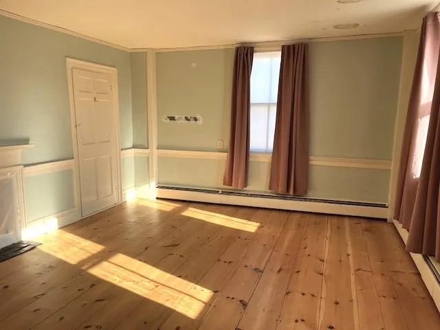 $3,200 | 26 Western Avenue, Henniker, NH 03242