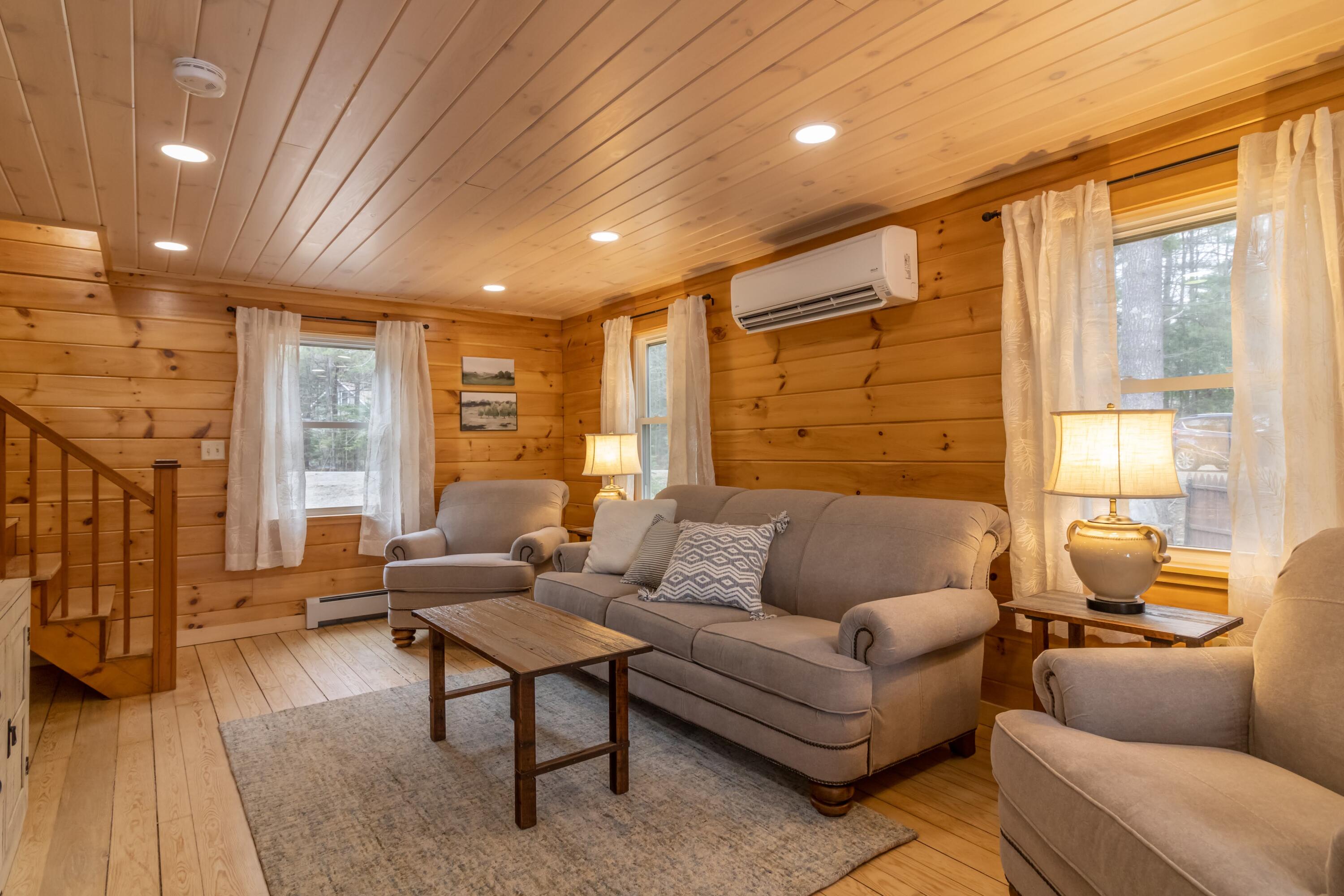 189 Scotts Point Road Clifton, ME 04428 - Photo 21 of 43 189 Scott's Point Road Interiors-10