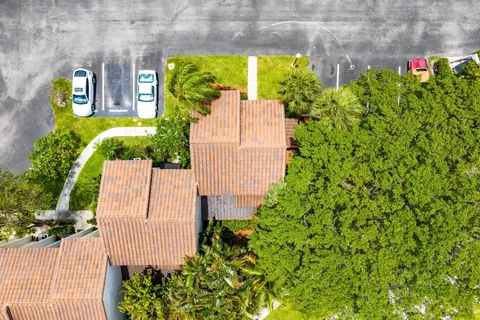 $300,000 | 7200 Northwest 2nd Avenue, Unit 66, Boca Raton, FL 33487