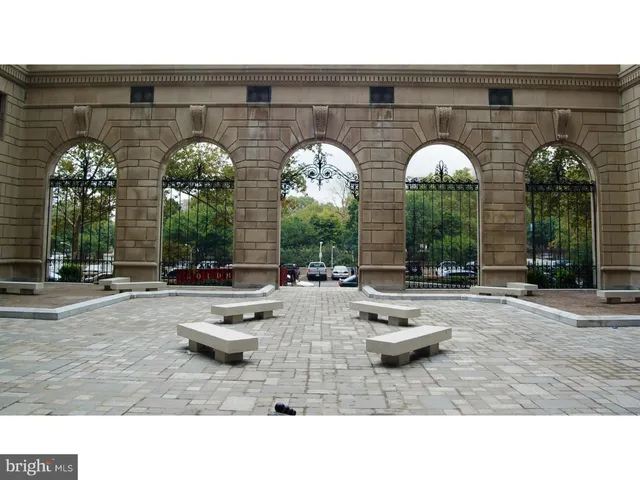 $2,985 | 230-38 North 21st Street, Unit 604, Philadelphia, PA 19103