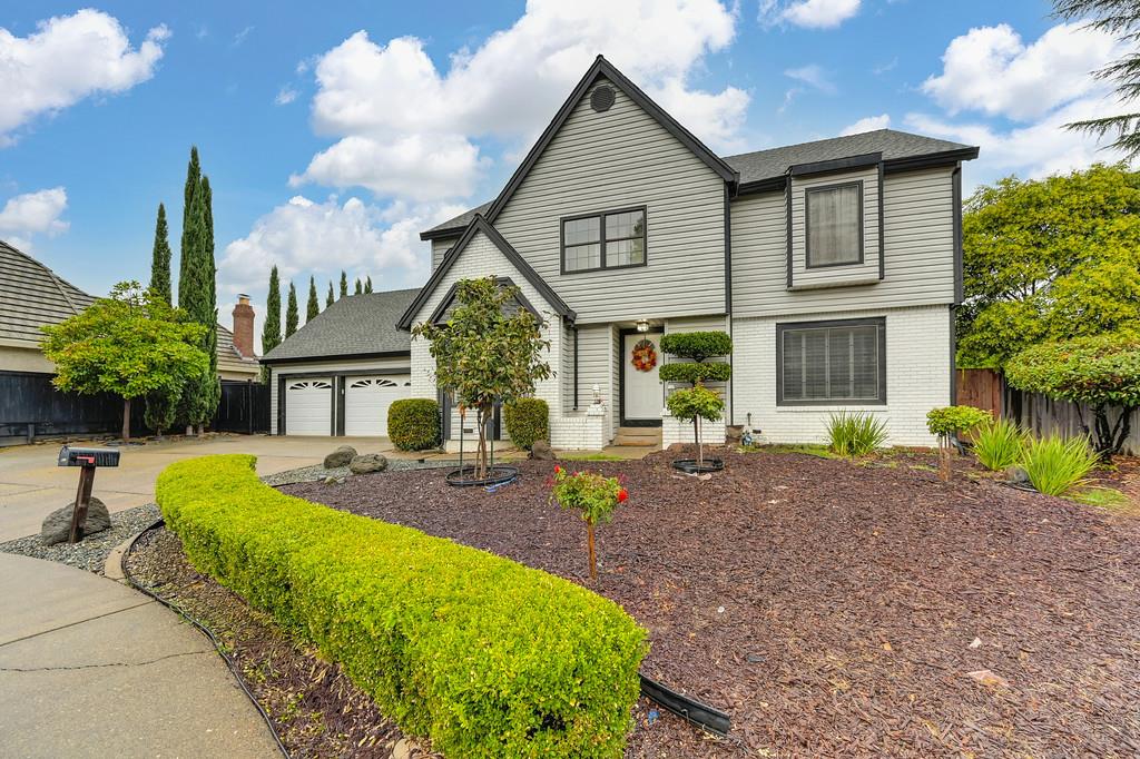 8477 Rick Mary Court Fair Oaks, CA 95628 - Photo 3 of 48 a view of a house with backyard and sitting area