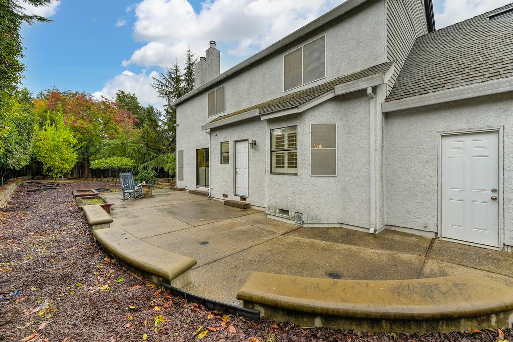 8477 Rick Mary Court Fair Oaks, CA 95628 - Photo 43 of 48 a view of a house with backyard