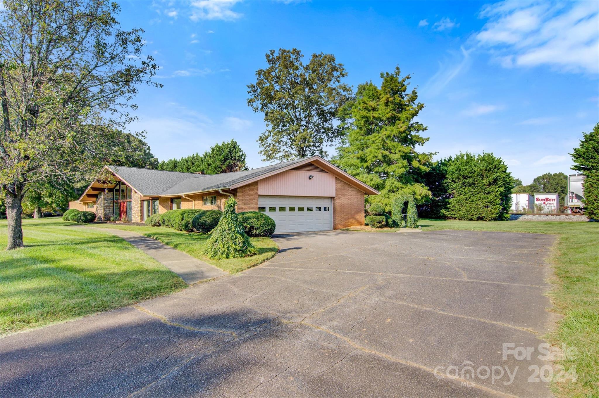 5627 Highway 90 Hiddenite, NC 28636 - Photo 43 of 45