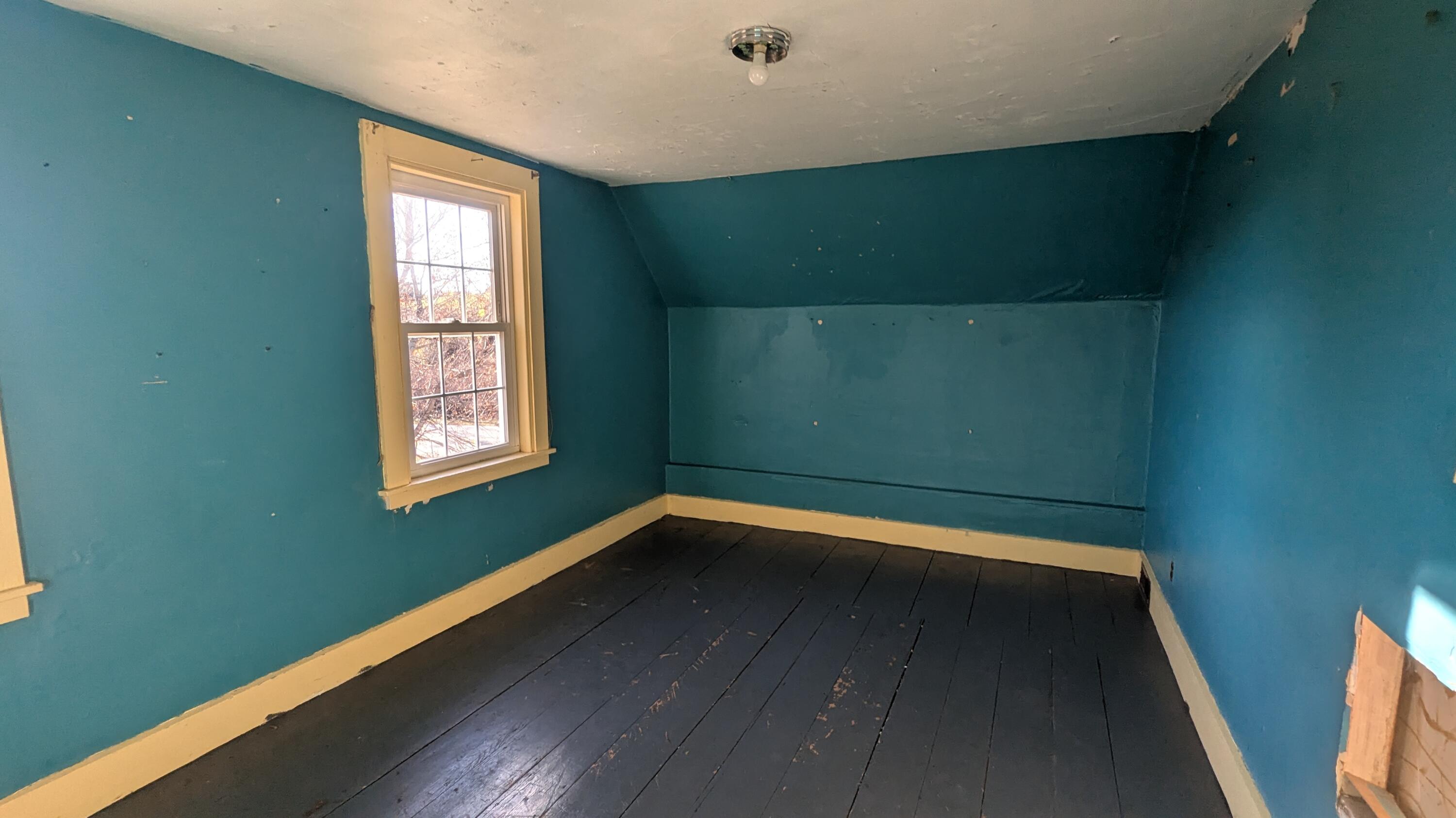 477 Malbons Mills Road Skowhegan, ME 04976 - Photo 19 of 37 PXL_20251102_193050105