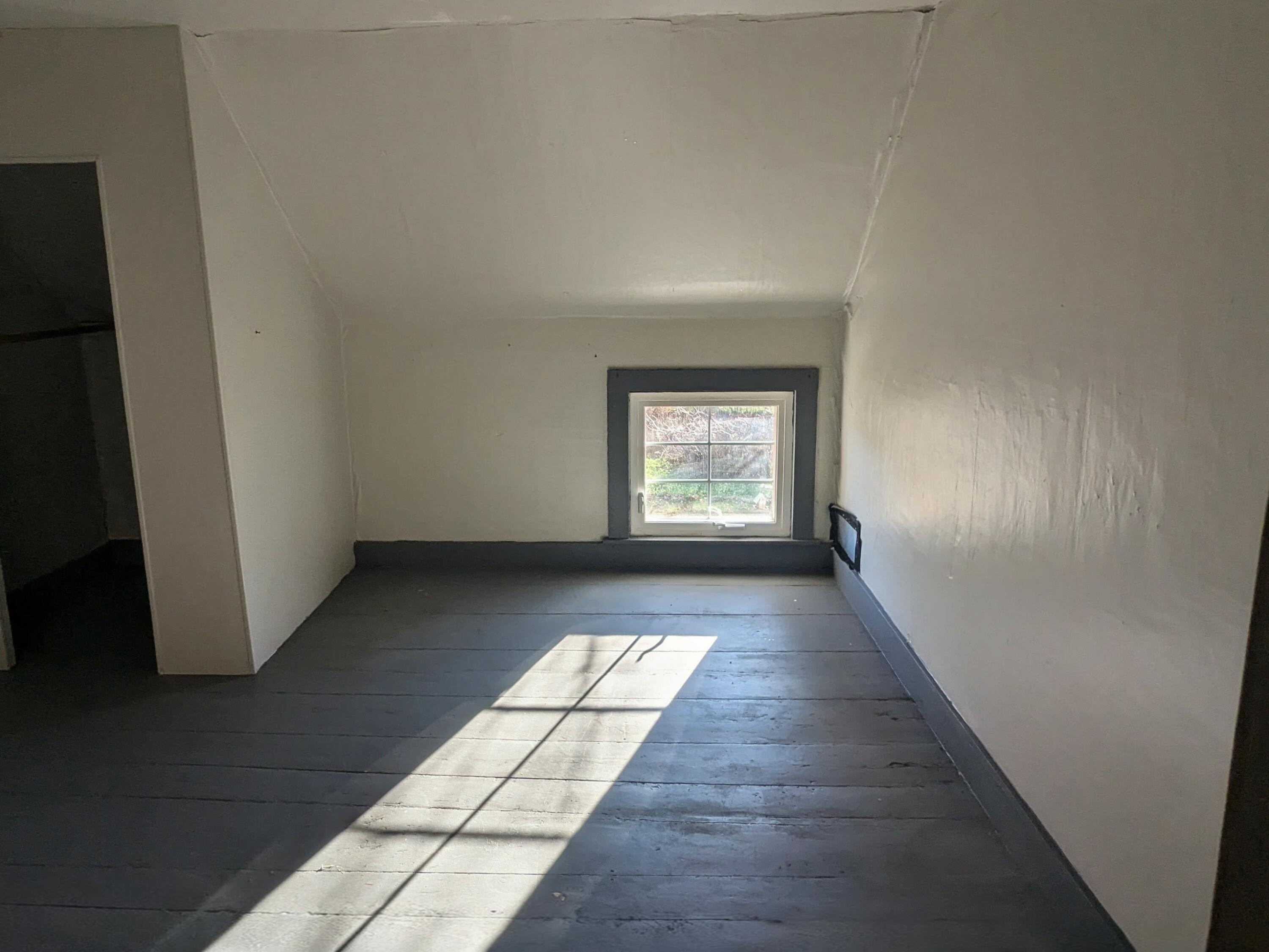 477 Malbons Mills Road Skowhegan, ME 04976 - Photo 23 of 37 PXL_20251102_193231749~2 (6)