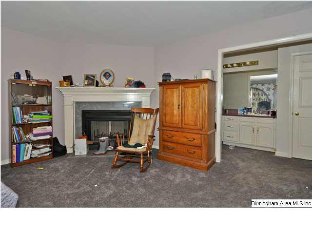702 Forest Road Hueytown, AL 35127 - Photo 16 of 32