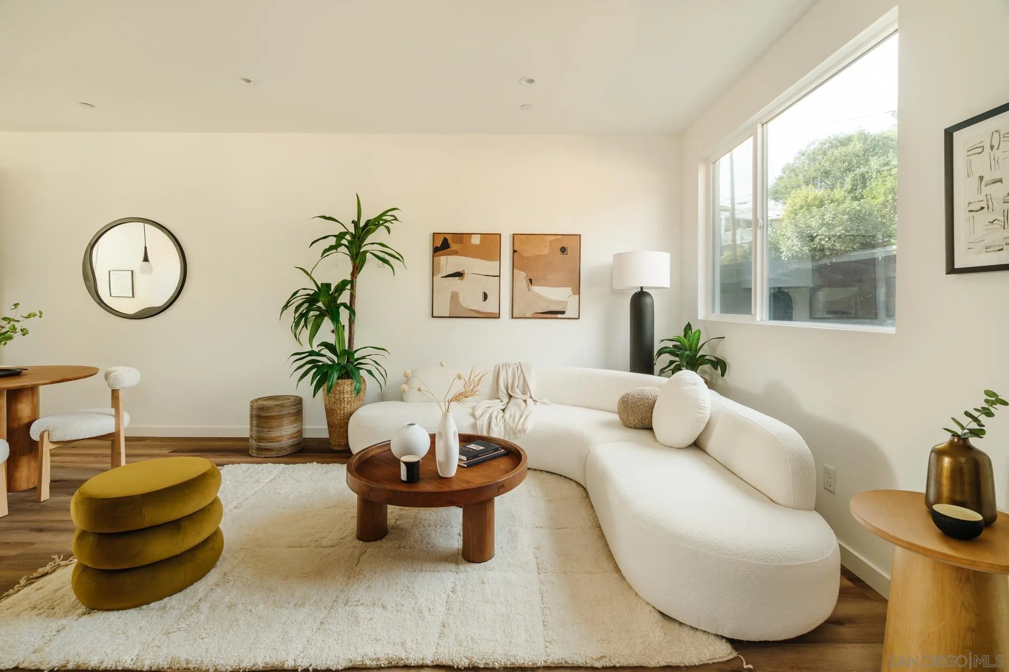 3867 North Riley Lane Los Angeles, CA 90065 - Photo 7 of 25