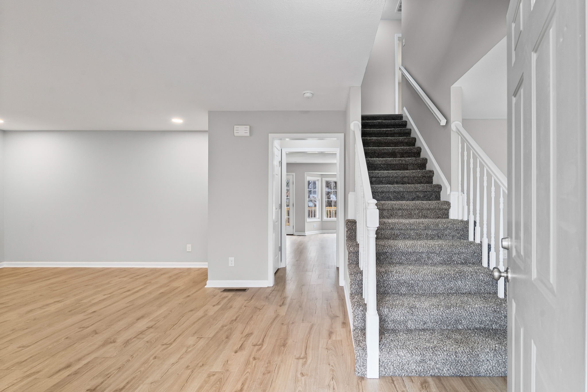 3118 Larson Lane Clarksville, TN 37043 - Photo 6 of 37 a view of entryway with wooden floor