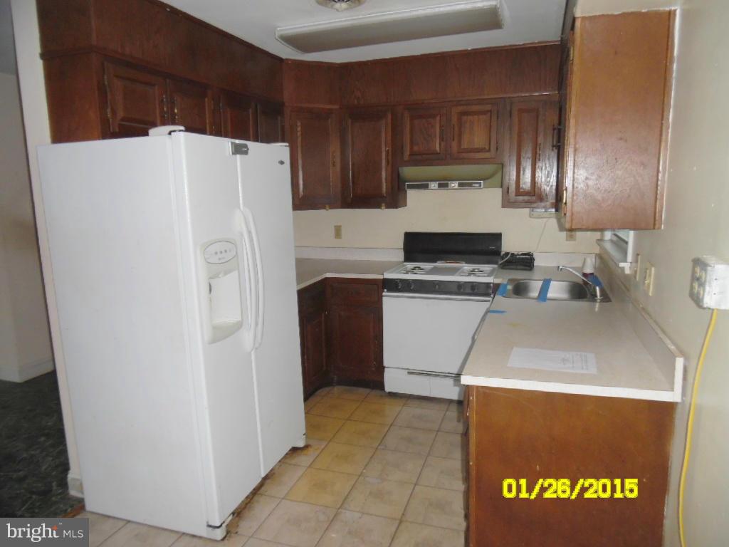 129 South Tollgate Road Owings Mills, MD 21117 - Photo 3 of 13 Kitchen