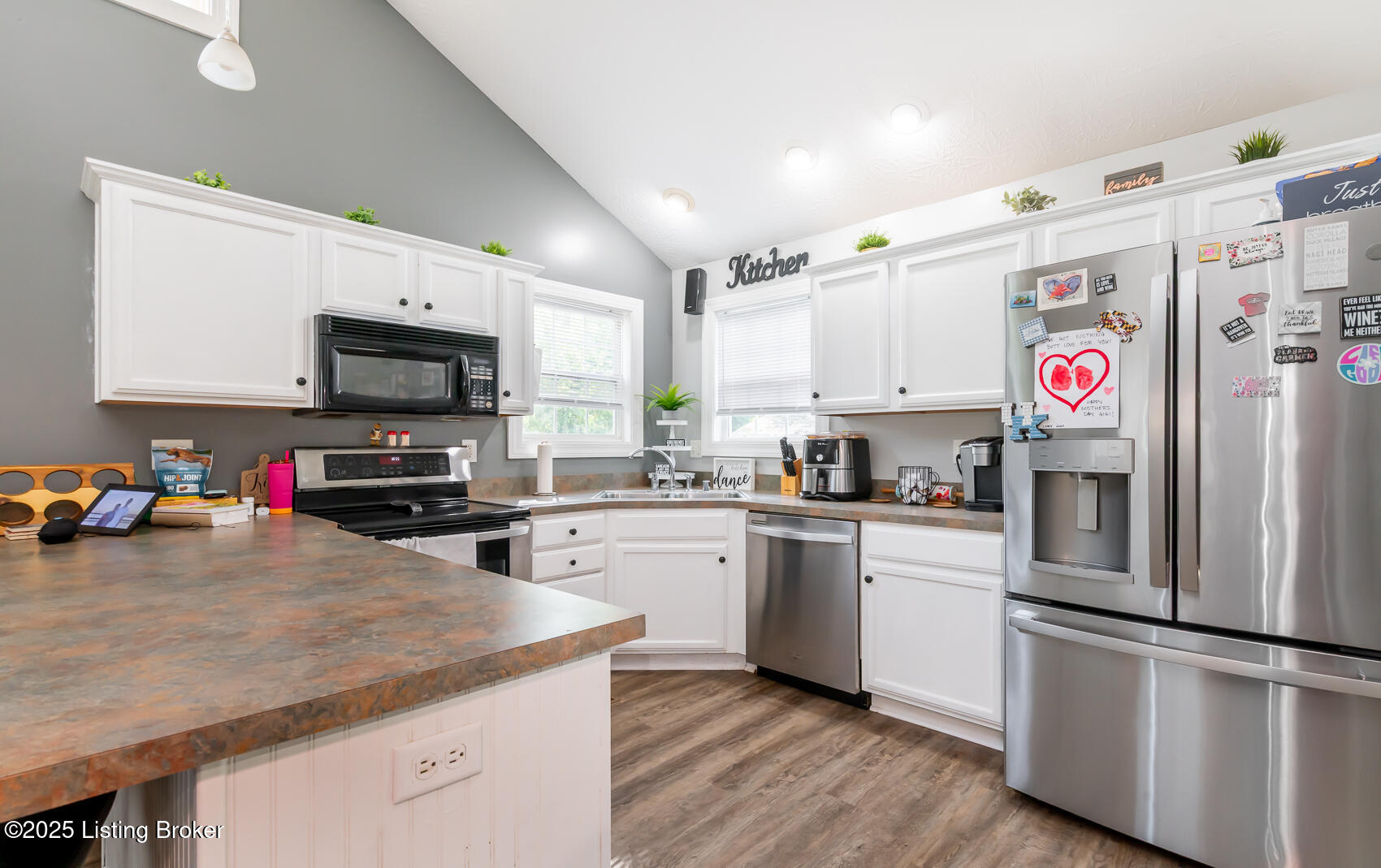 10302 Easum Road Louisville, KY 40299 - Photo 12 of 62 ESR-117