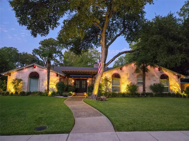 $549,995 | 1019 Springbrook Drive, Plano, TX 75075