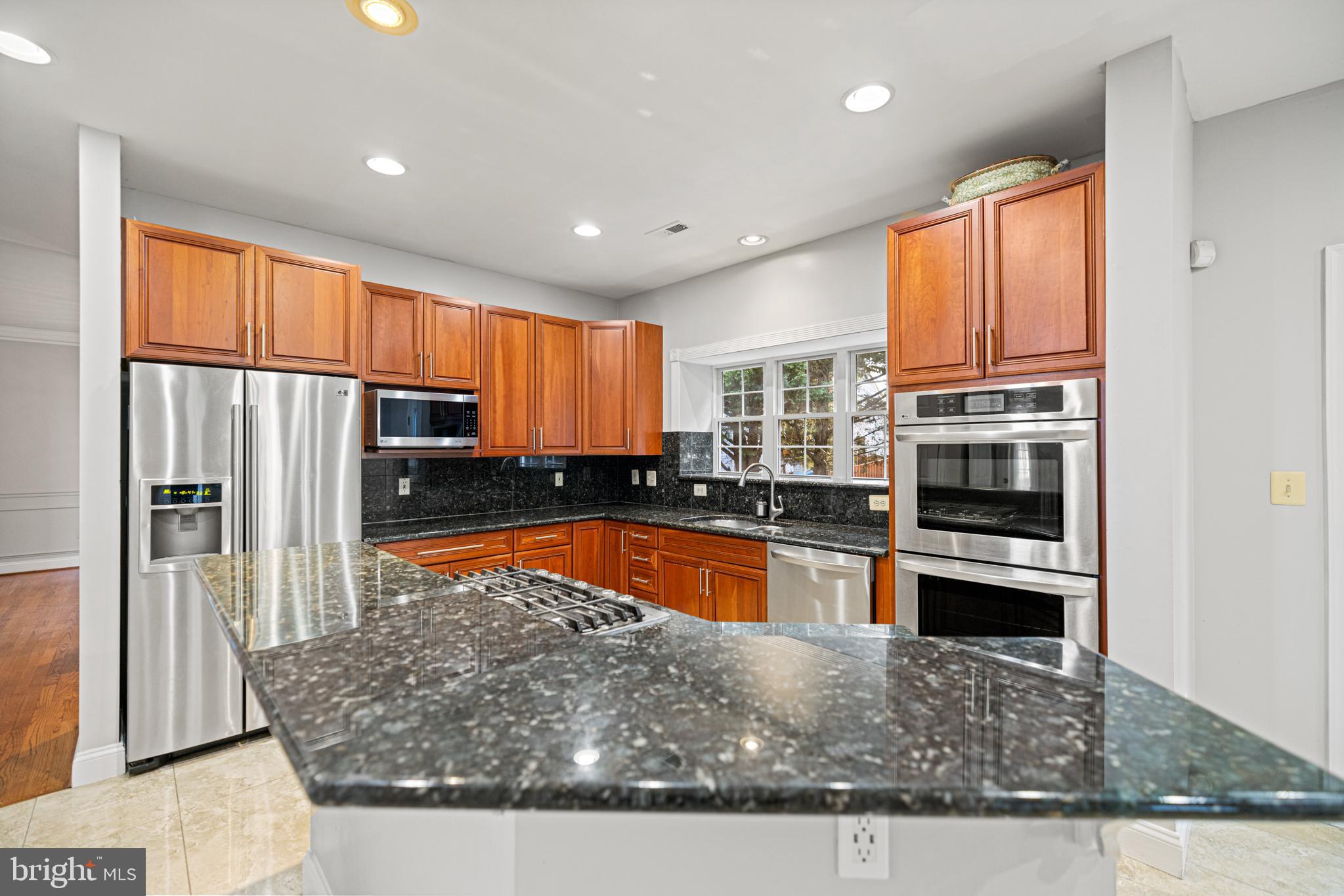 6168 Deer Ridge Trail Springfield, VA 22150 - Photo 19 of 76