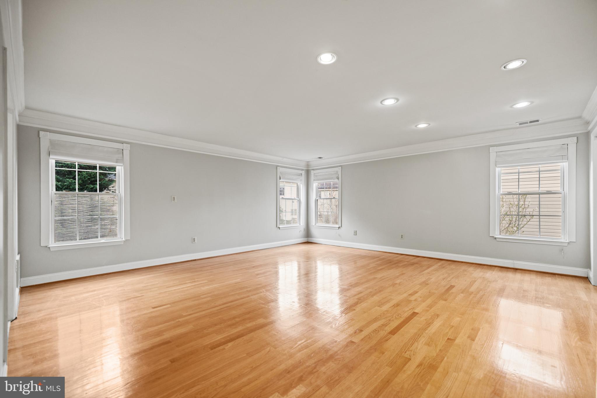 6168 Deer Ridge Trail Springfield, VA 22150 - Photo 28 of 76