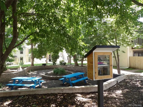 $2,300 | 3550 South Harlan Street, Unit 288, Denver, CO 80235