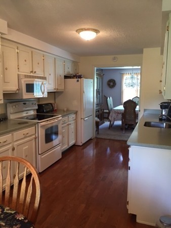 71 Village Post Road, Unit 71 Danvers, MA 01923 - Photo 4 of 30 Gallery Image 4