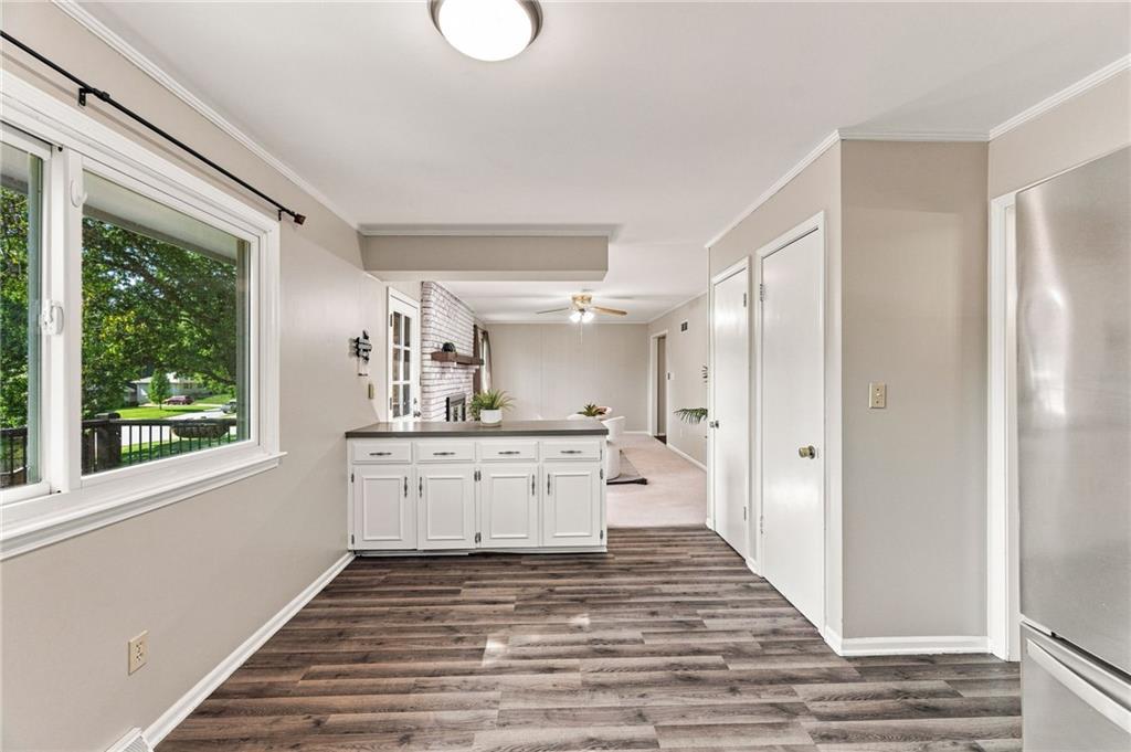 6830 Northwest Cross Road Parkville, MO 64152 - Photo 18 of 46 Gallery Image 18