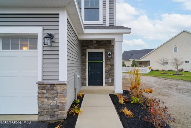 $516,400 | 16 Priddle Lane, Latham, NY 12110