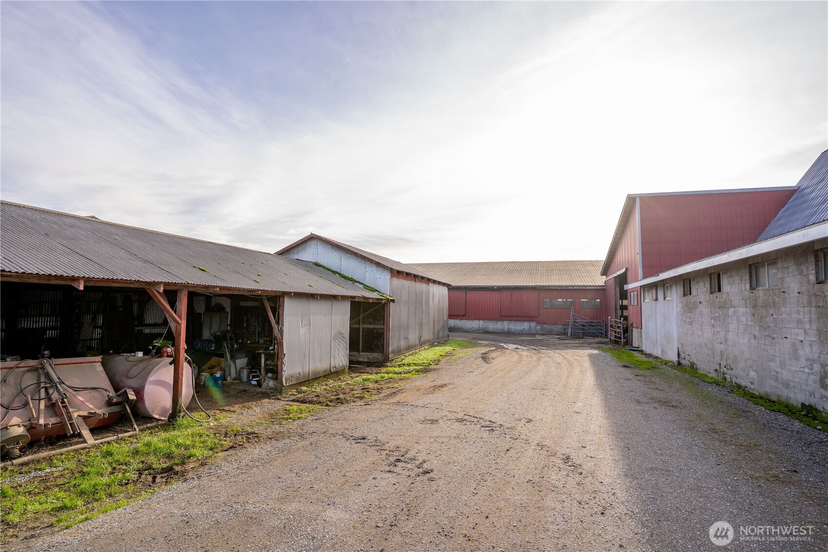 1915 Hampton Road Everson, WA 98247 - Photo 21 of 27 a view of a house with backyard and porch