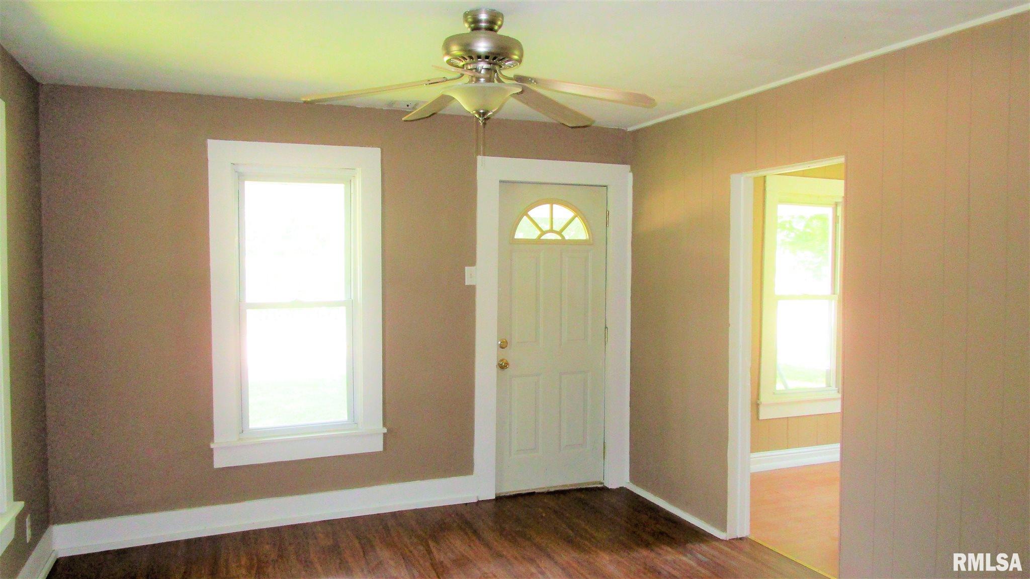 139 North Stanford Road Flora, IL 62839 - Photo 12 of 45 Gallery Image 12