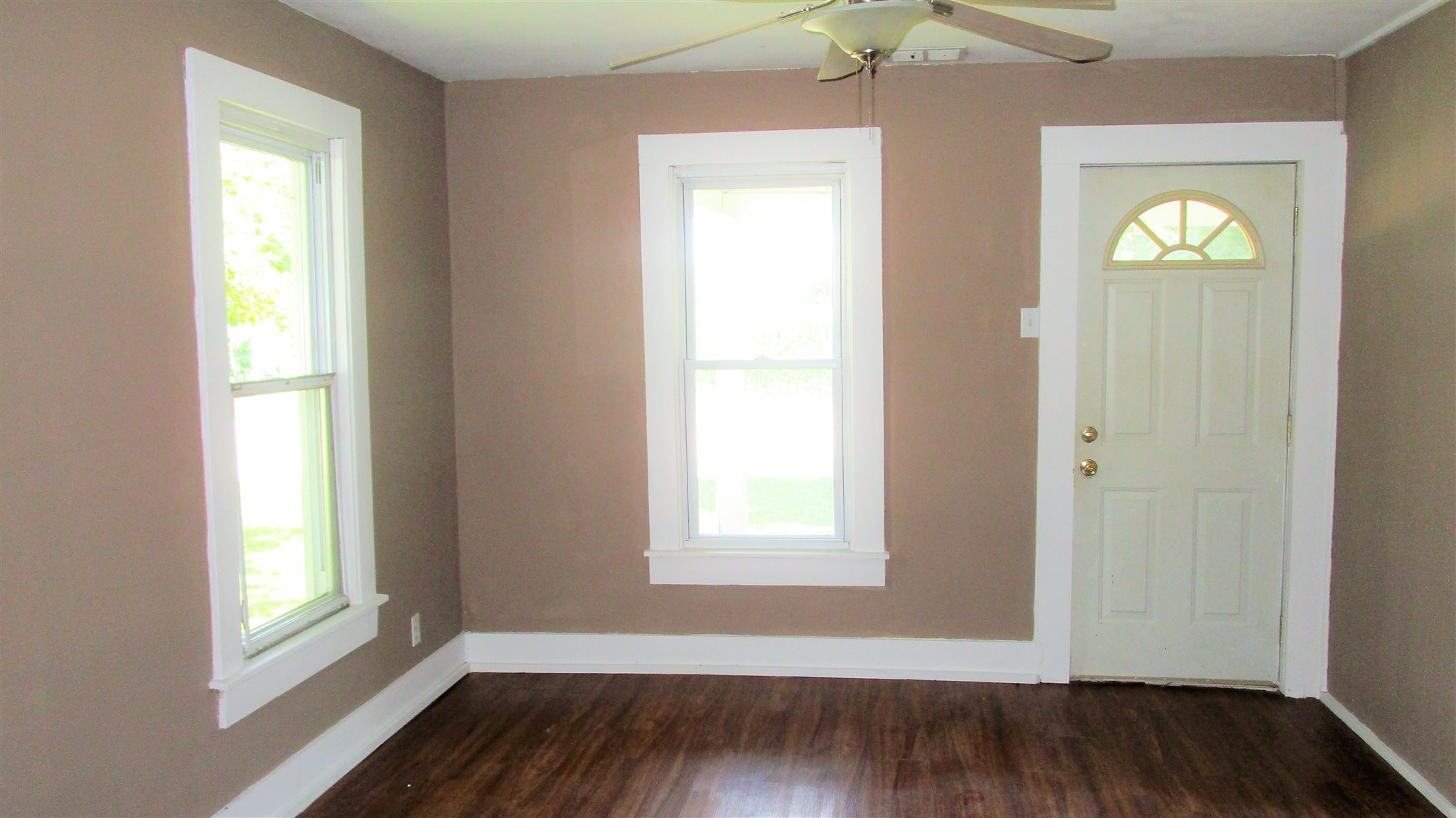 139 North Stanford Road Flora, IL 62839 - Photo 13 of 45 Gallery Image 13