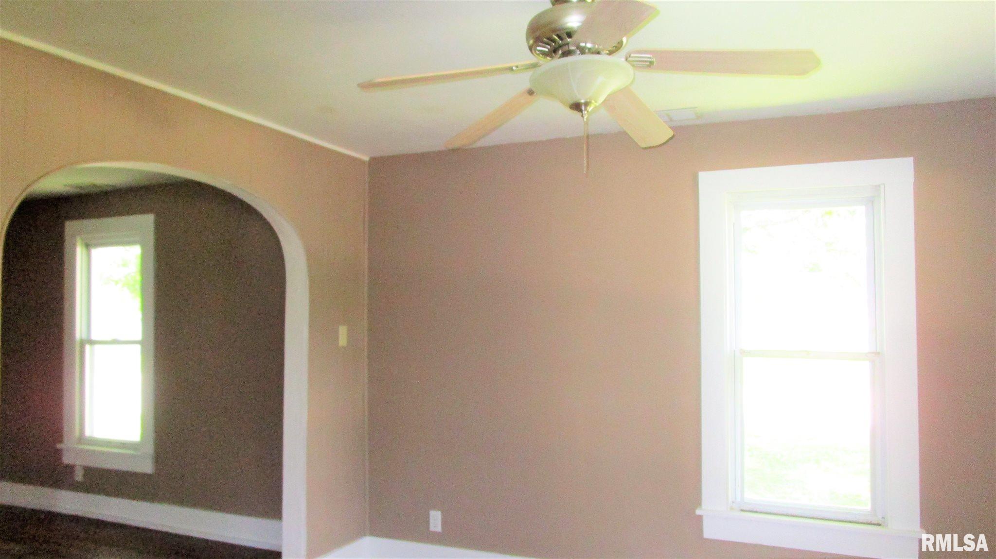 139 North Stanford Road Flora, IL 62839 - Photo 16 of 45 Gallery Image 16