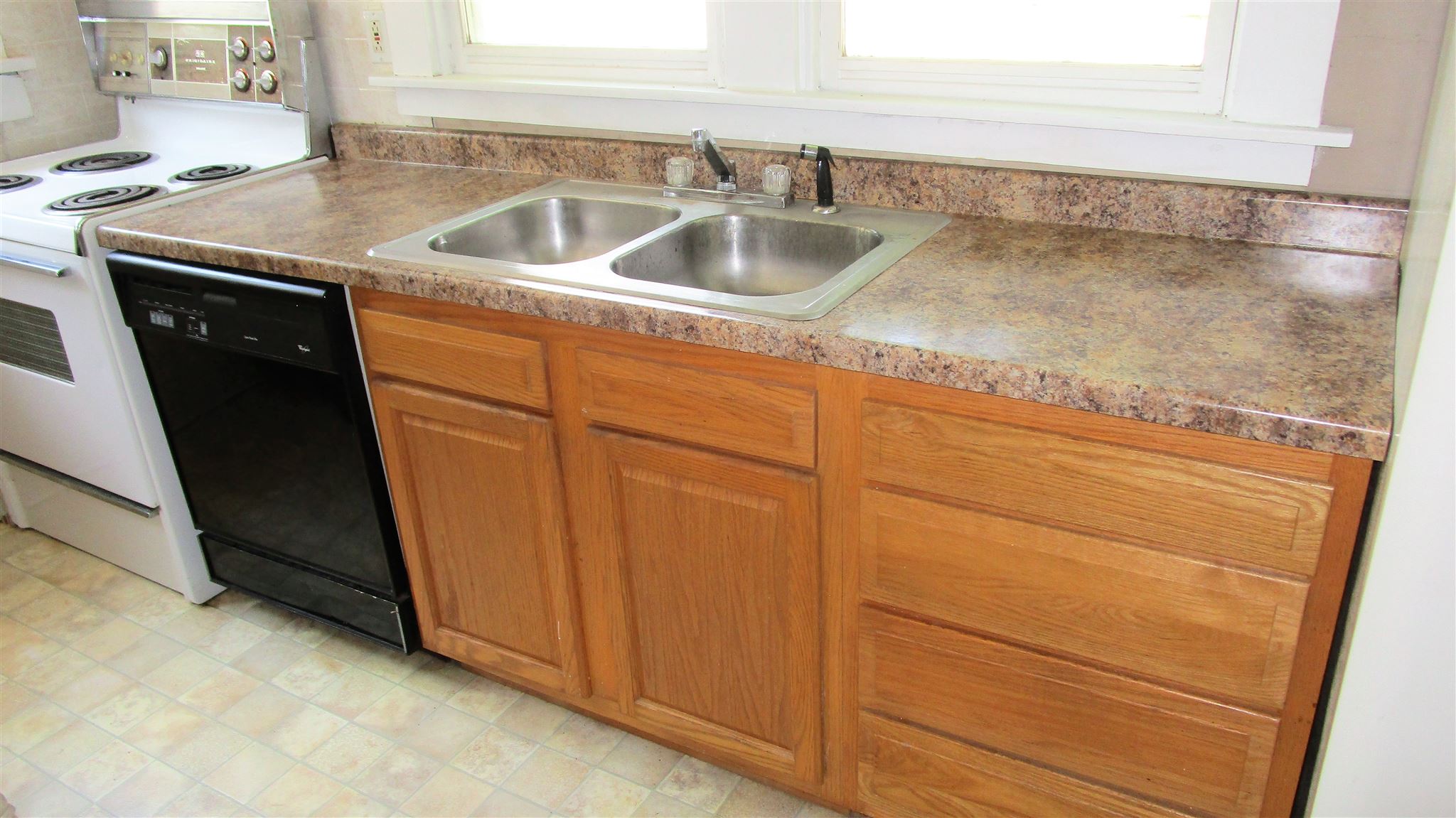 139 North Stanford Road Flora, IL 62839 - Photo 22 of 45 Gallery Image 22