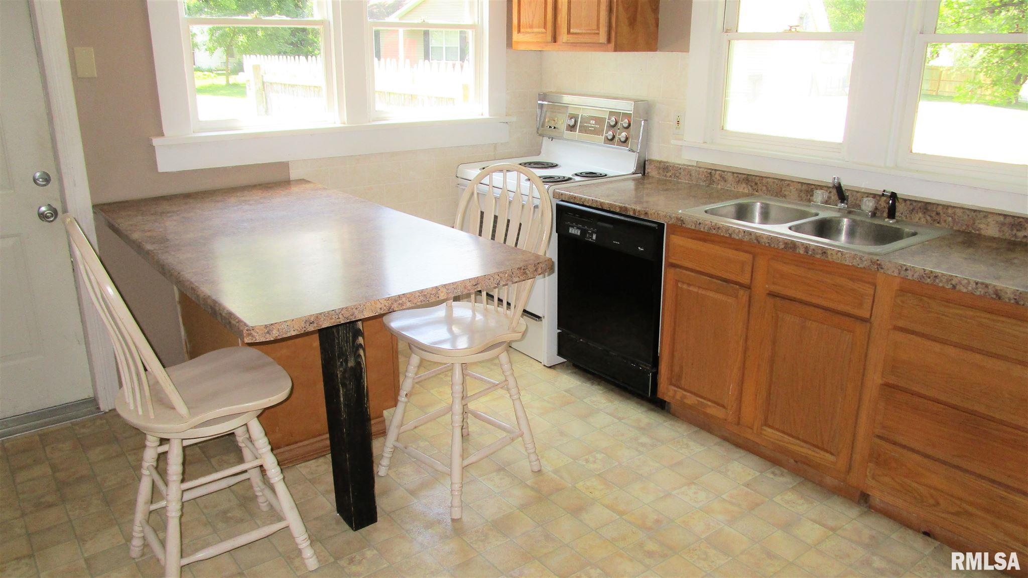 139 North Stanford Road Flora, IL 62839 - Photo 27 of 45 Gallery Image 27