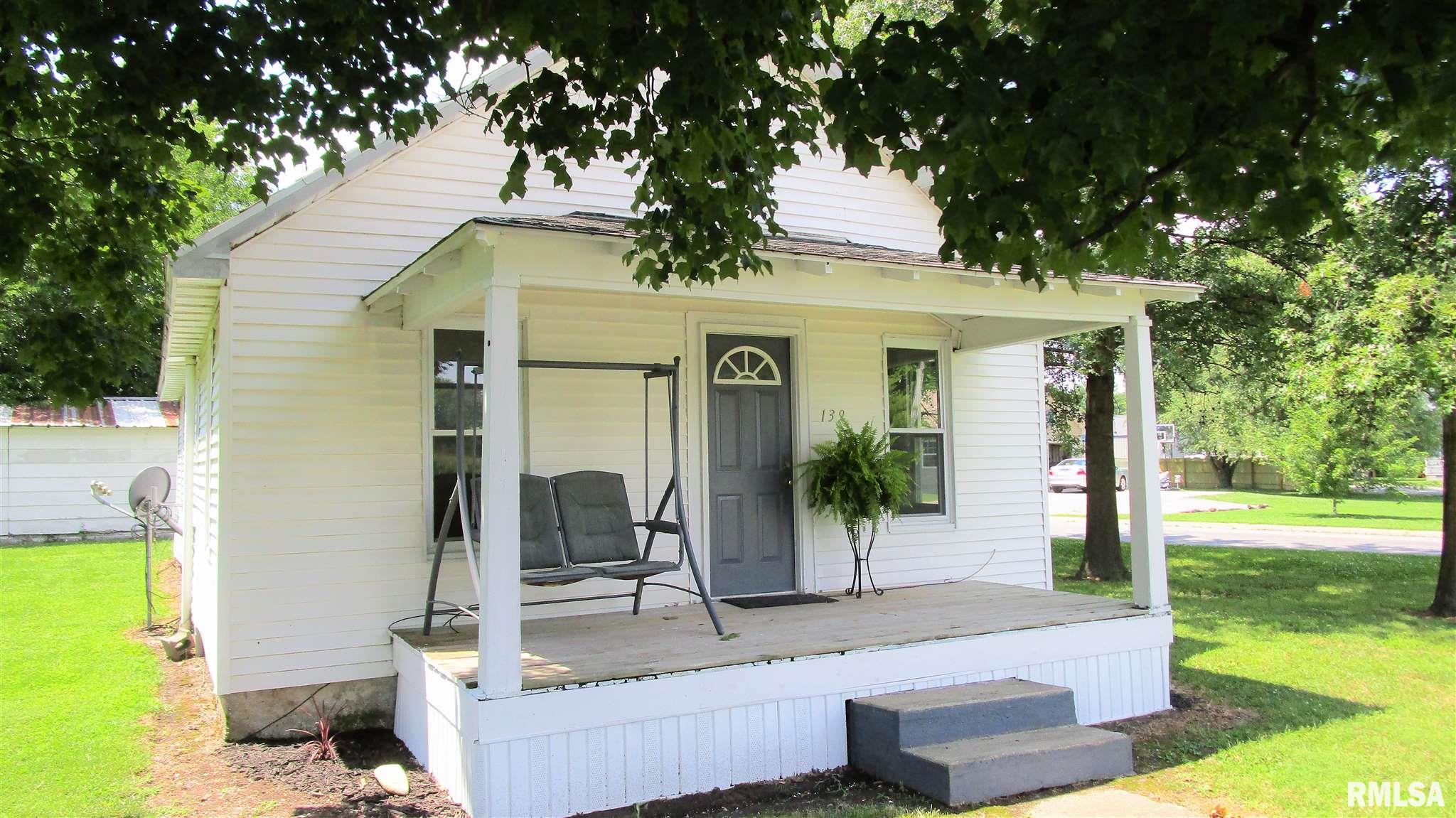 139 North Stanford Road Flora, IL 62839 - Photo 3 of 45 Gallery Image 3
