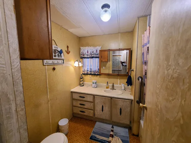 $179,950 | 214 Thermal Place, Thermal, CA 92274