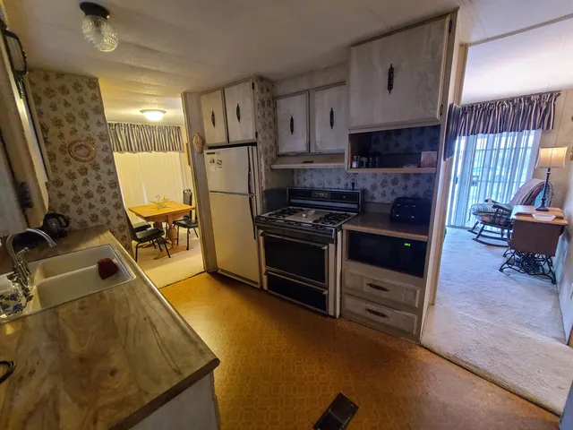 $179,950 | 214 Thermal Place, Thermal, CA 92274