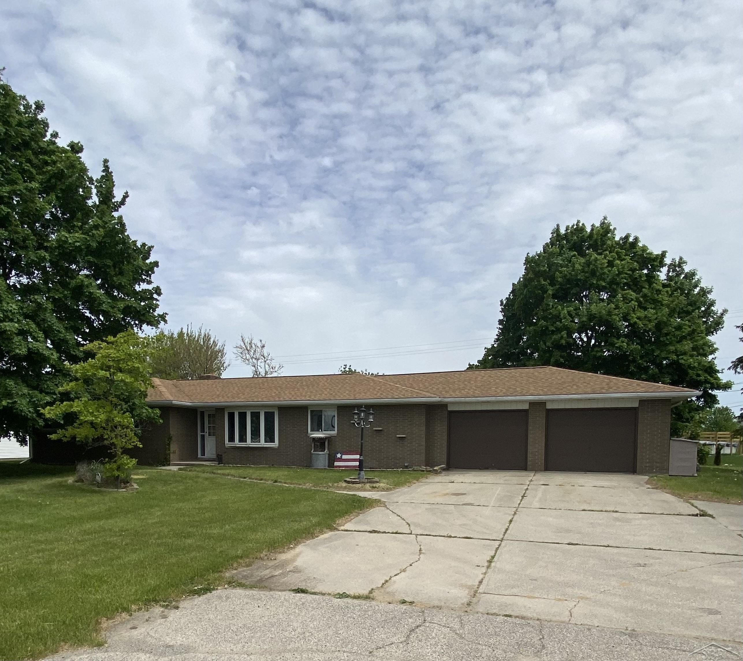 1032 North Hemlock Road Hemlock, MI 48626 - Photo 1 of 5