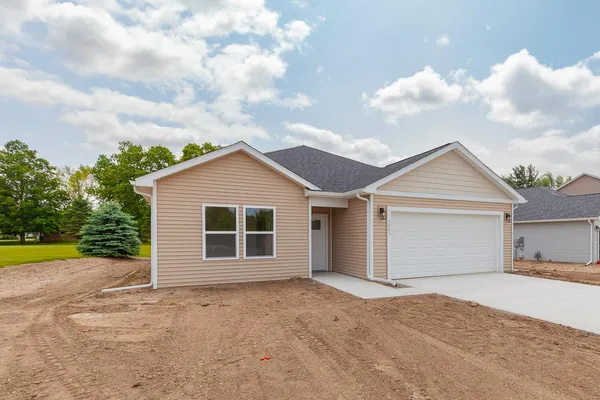 $299,500 | 2010 Grn Acrs Drive, Adrian, MI 49221