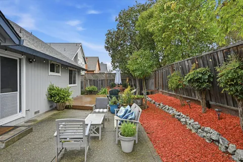 $715,000 | 281 Michael Drive, Santa Rosa, CA 95401