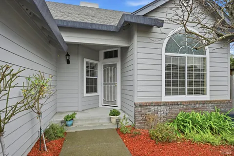 $715,000 | 281 Michael Drive, Santa Rosa, CA 95401