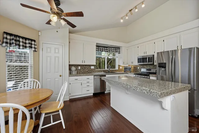 $715,000 | 281 Michael Drive, Santa Rosa, CA 95401