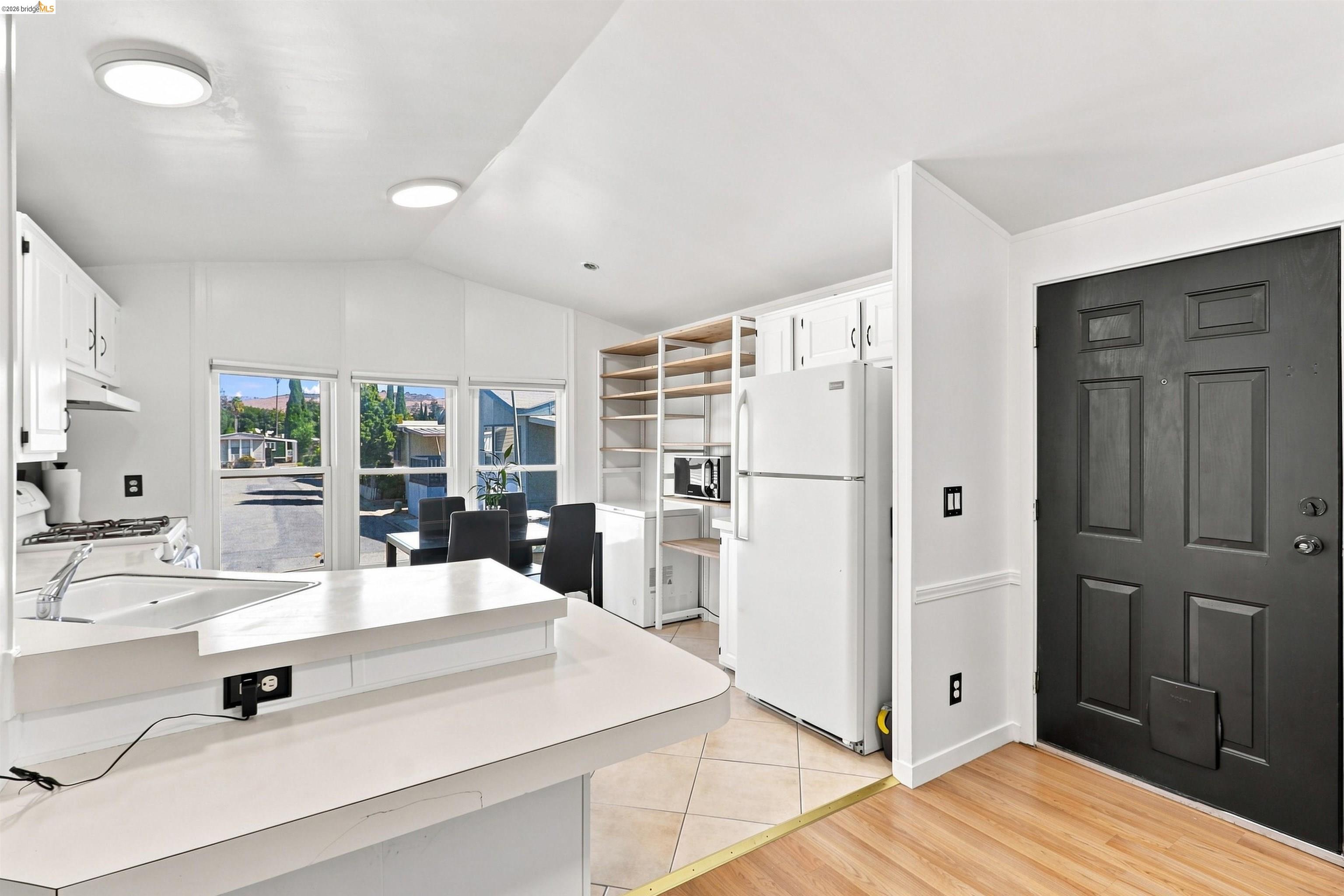 200 Ford Road San Jose, CA 95138 - Photo 7 of 37 Gallery Image 7