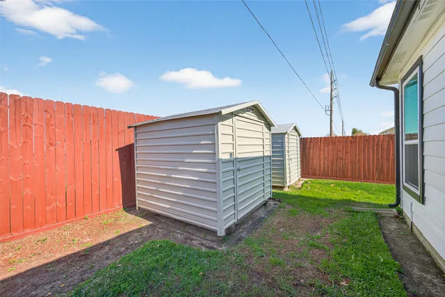 $345,000 | 14750 Kendallbrook Drive, Houston, TX 77095