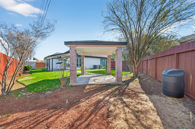 $345,000 | 14750 Kendallbrook Drive, Houston, TX 77095