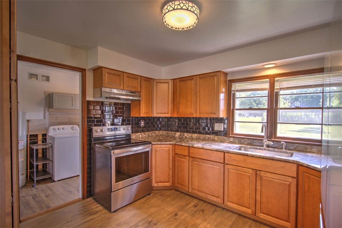 2310 South Lost Bridge Road Decatur, IL 62521 - Photo 20 of 33 Gallery Image 20