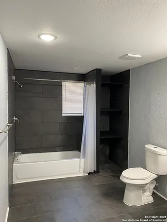 $1,350 | 820 Frank Street, San Antonio, TX 78208