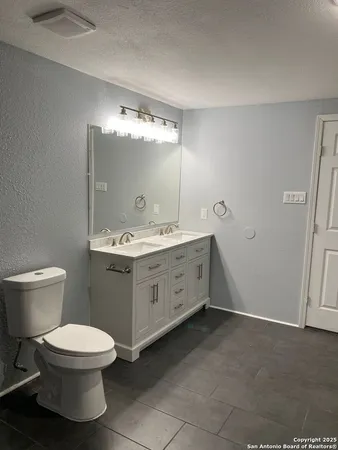 $1,350 | 820 Frank Street, San Antonio, TX 78208