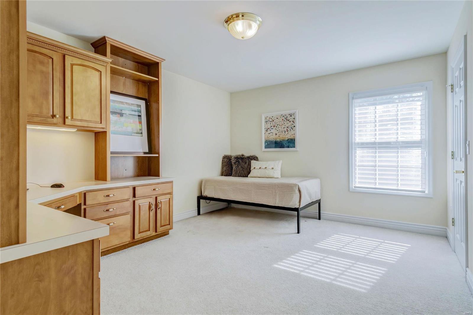 10158 Tanbridge Road St. Louis, MO 63128 - Photo 34 of 45 Gallery Image 34