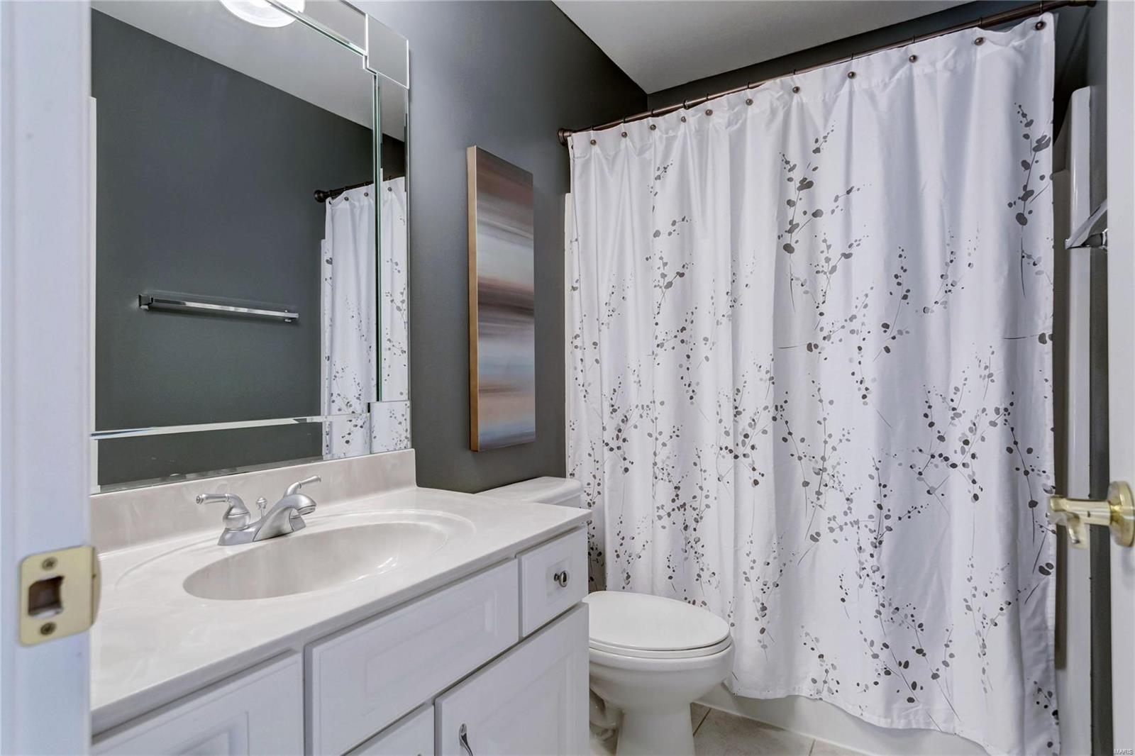 10158 Tanbridge Road St. Louis, MO 63128 - Photo 36 of 45 Gallery Image 36