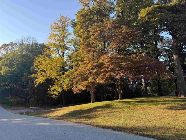 2622 West 1300th Road South, Haubstadt, IN 47639