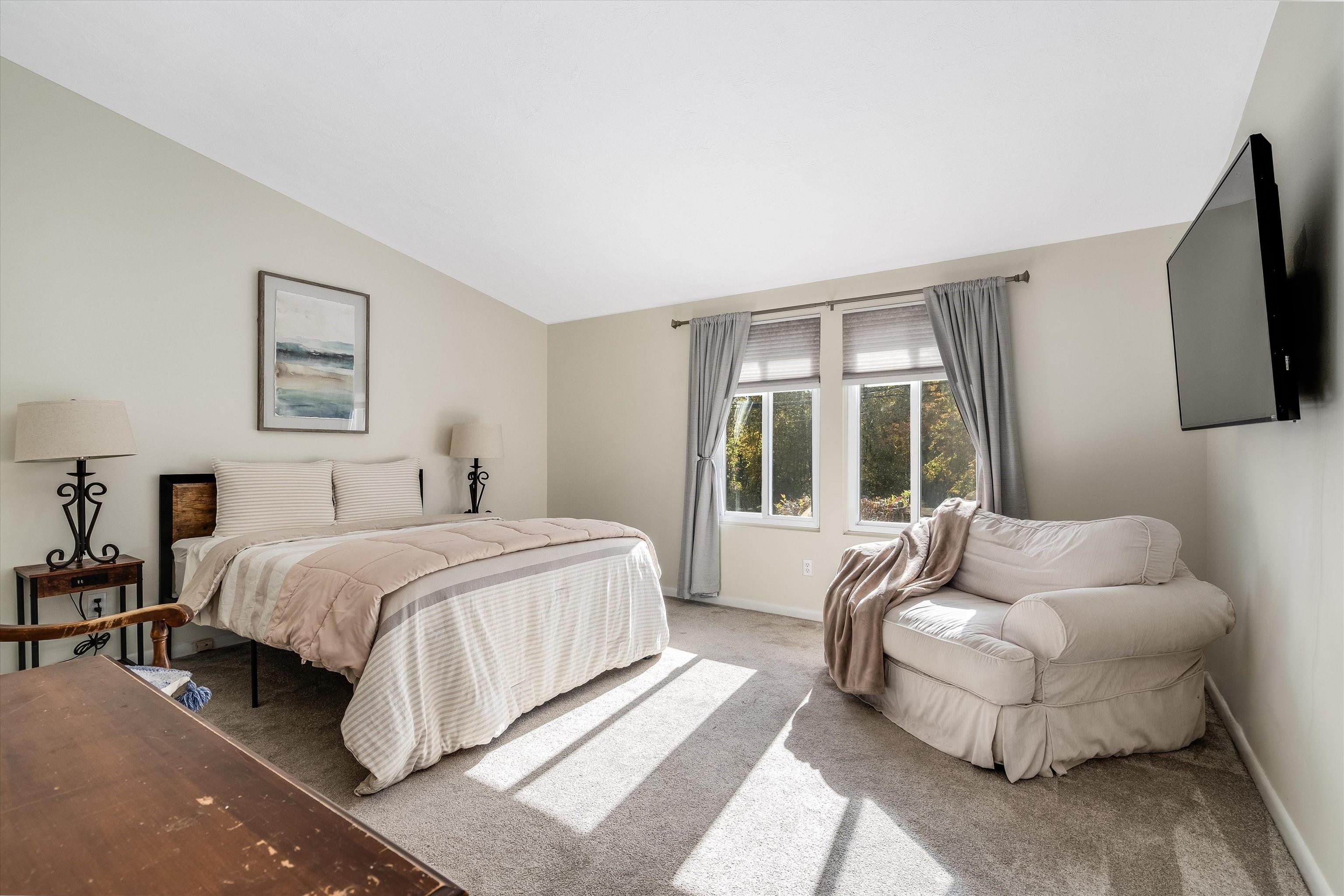 1 Johns Drive Hooksett, NH 03106 - Photo 4 of 24